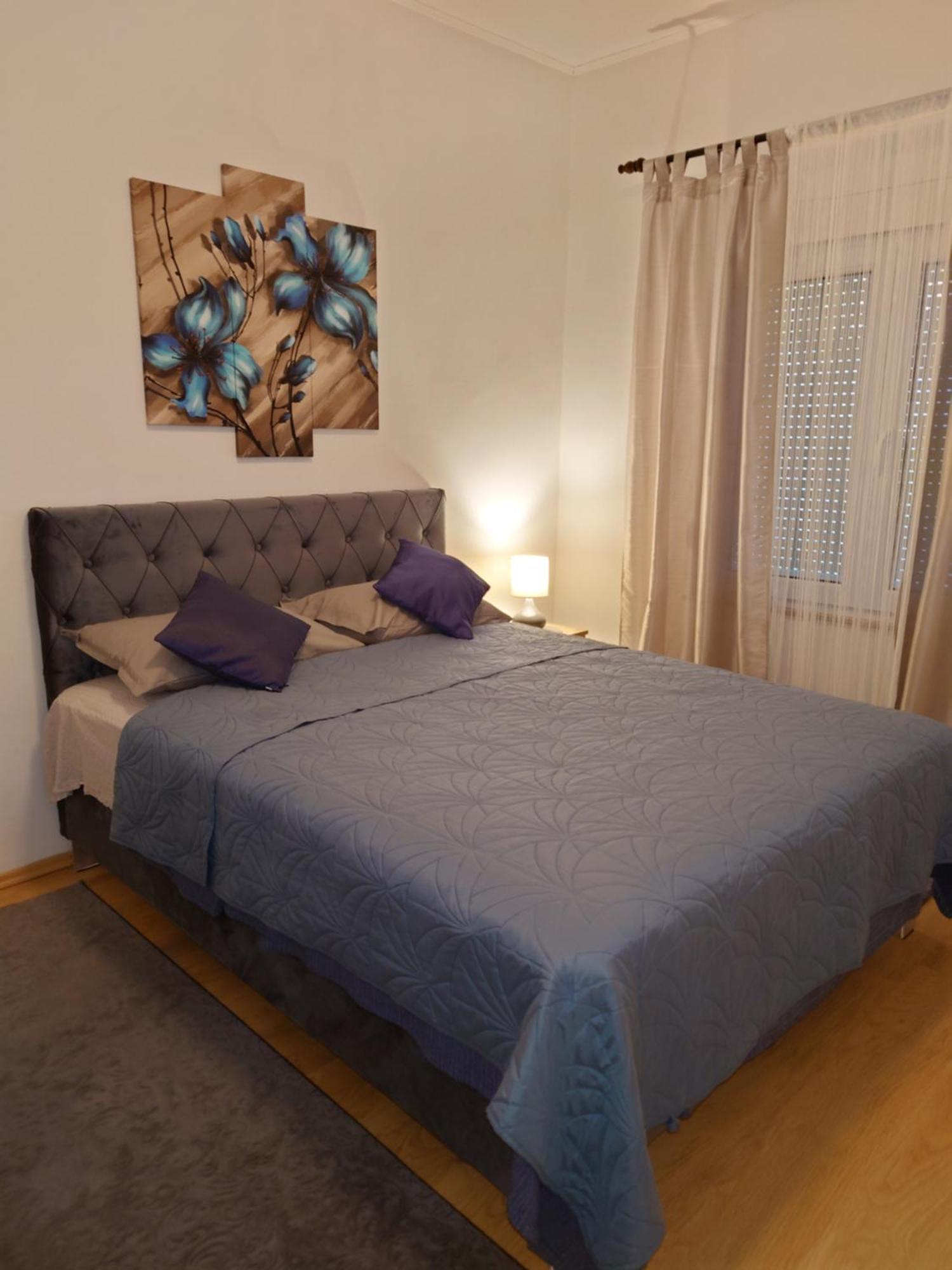 Apartments Tulipan - With Free Private Parking Garage โมสตาร์ ภายนอก รูปภาพ